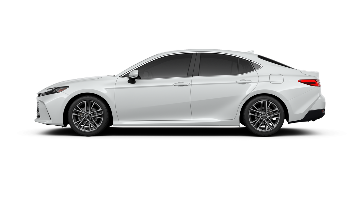2026 Toyota Camry XLE - Photo 3