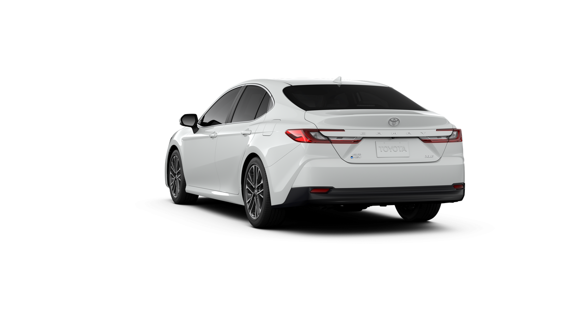 2026 Toyota Camry XLE - Photo 4
